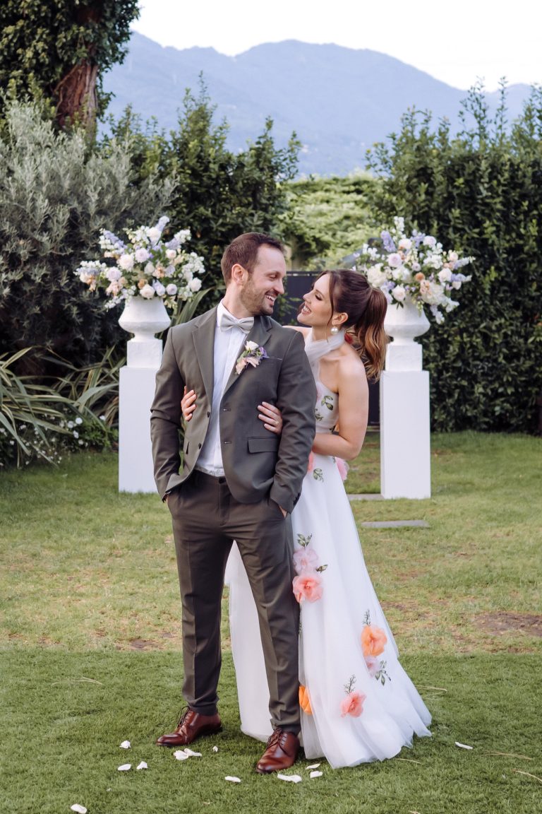 Casamento Simbólico Encantador no Lago di Como: J&A